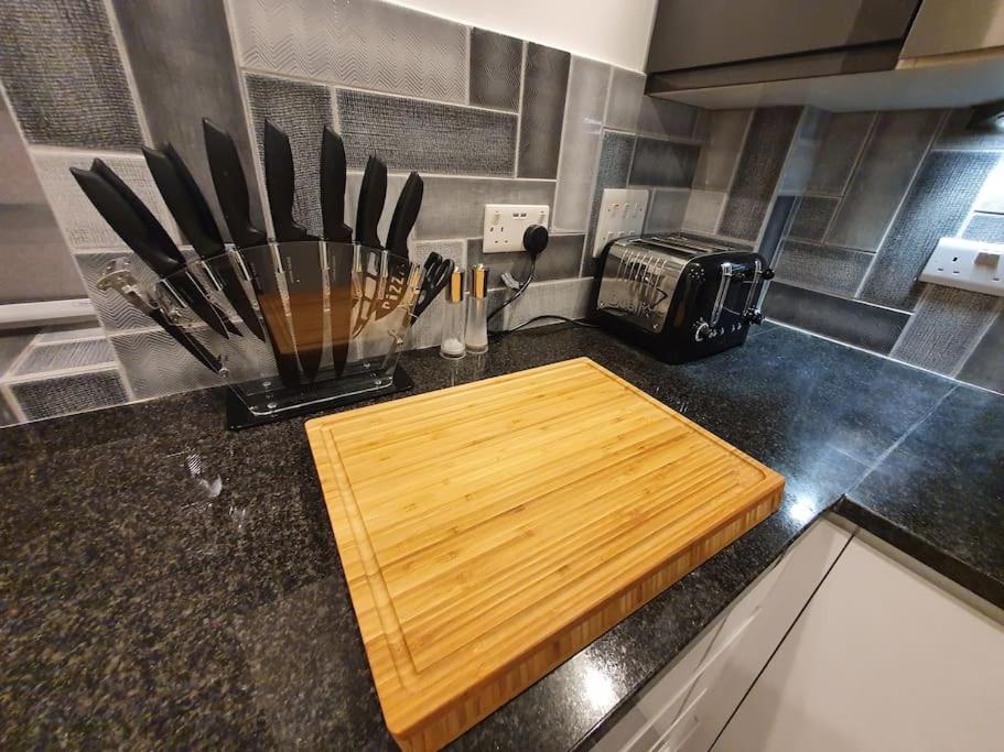 Luton Town Centre Executive Apartment Buitenkant foto