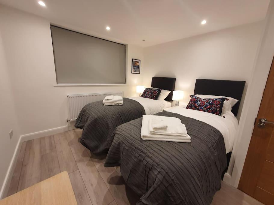 Luton Town Centre Executive Apartment Buitenkant foto